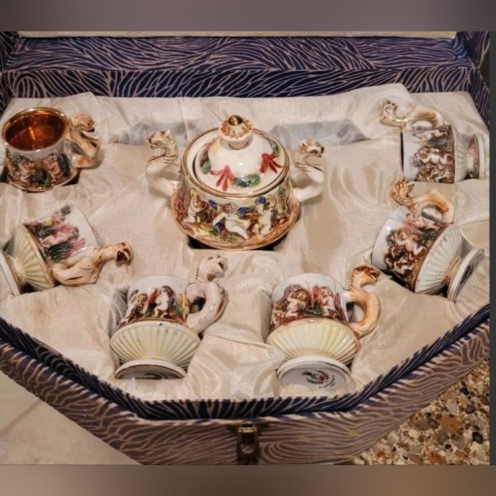 R. CAPODIMONTE Espresso Set